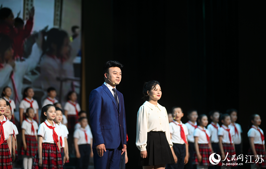 “红色基因代代传”第三届青少年红色故事宣讲活动现场